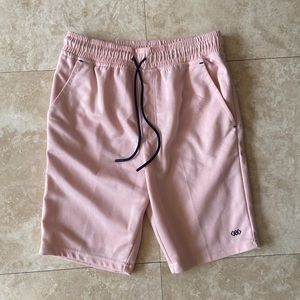 Leg3nd pink shorts